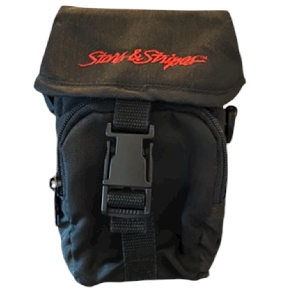 Vtg Stars & Stripes Logo Team camera bag
black padded nylon red embroidery logo